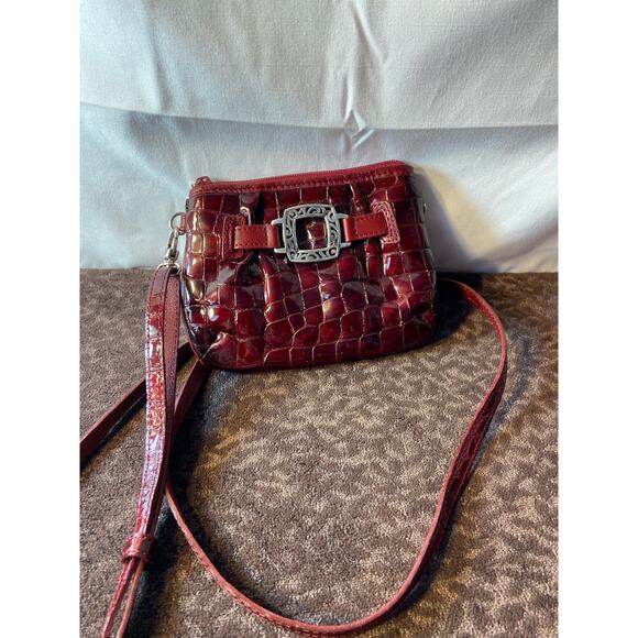 Brighton patent leather croc pattern embossed wallet /crossbody. - Picture 3 of 8